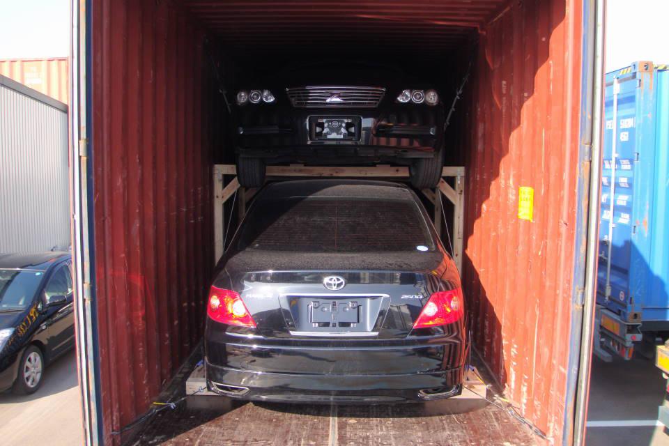 Cars in Containers & Car Racking Systems The Transrak Blog (7)